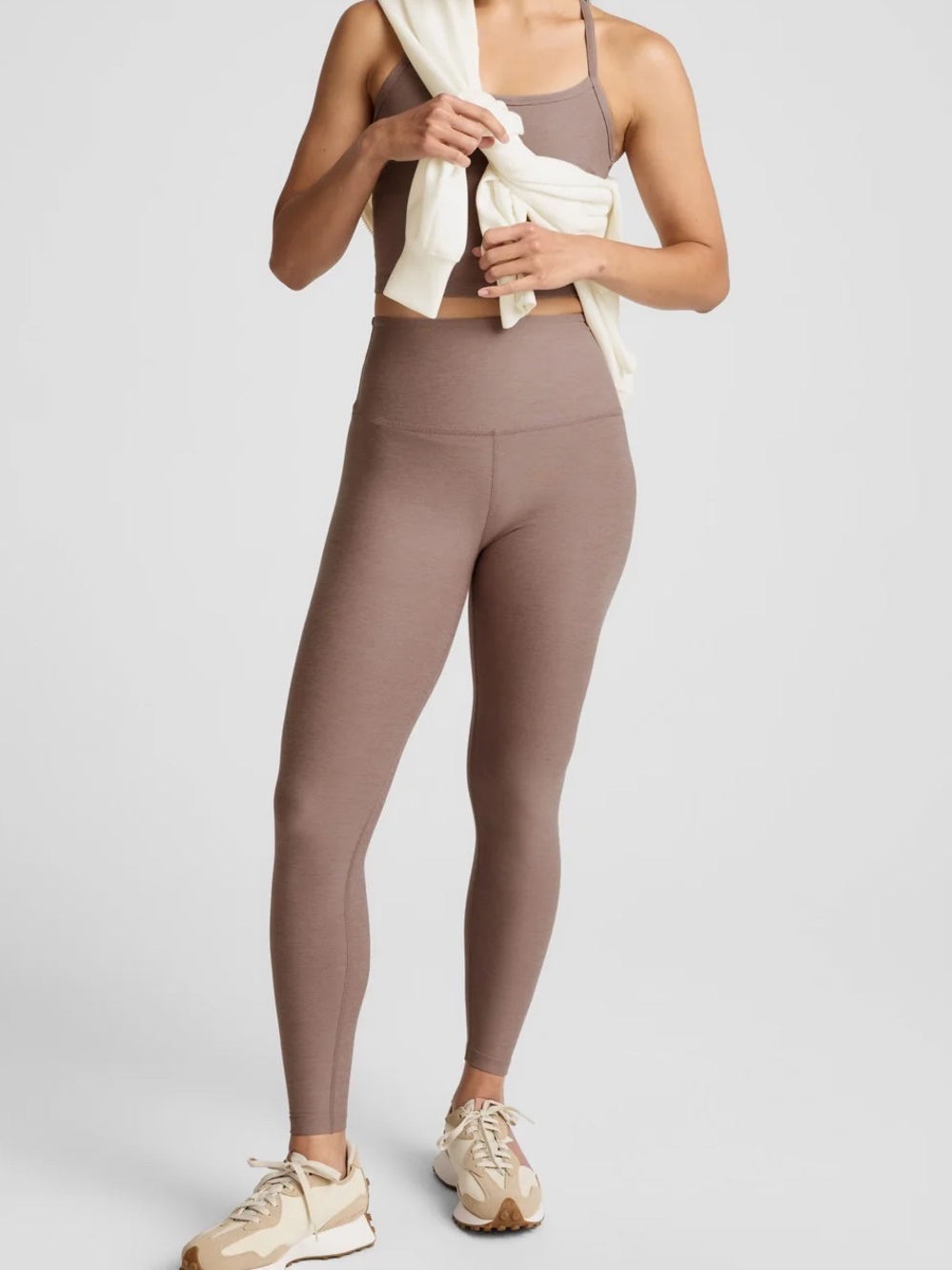 Beyond Yoga High-Waist Leggings in Taupe with a subtle sparkle (M)